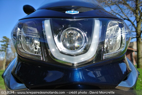 Phare Piaggio X10 125