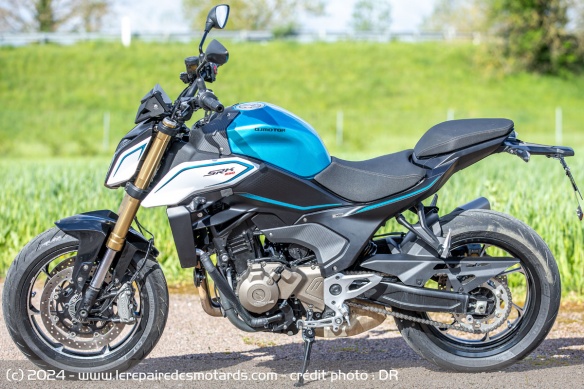 Le roadster QJ Motor SRK 550