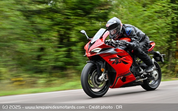 Essai moto QJMOTOR SRK 921 RR