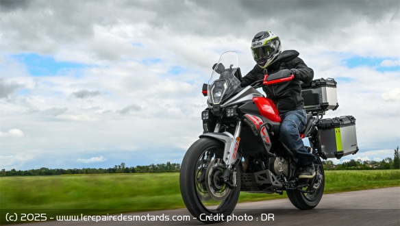 Essai moto QJMOTOR SRT 600 SX Touring