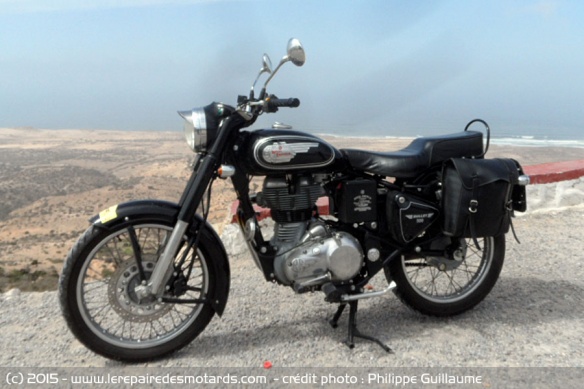 Royal Enfield Bullet Standard de coté