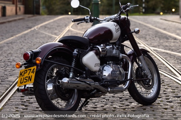 La Classic 650 conserve le style iconique de la marque indienne