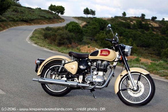 L'Enfield est une machine compacte et délicieusement vintage