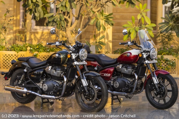 Les Royal Enfield Super Meteor 650 standard et Tourer