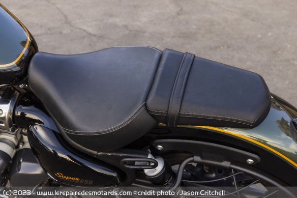 La selle pilote aurait gagné à être plus large et mieux rembourrée