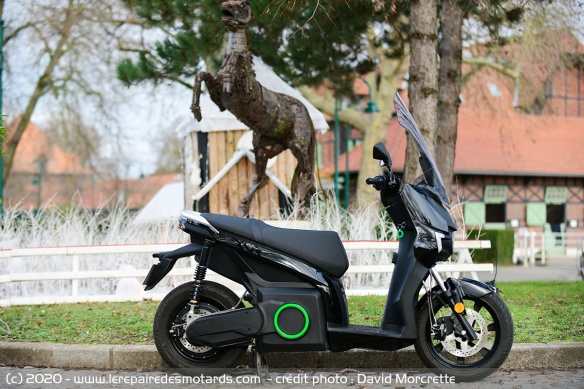 111 kg sans batterie, 151 kilos avec