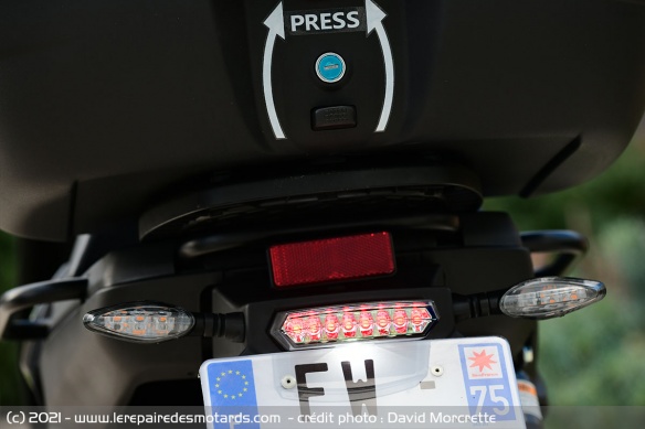 Feu arrière à LED