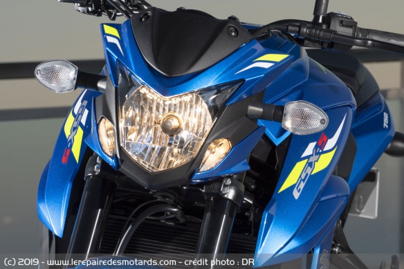 La face avant reste fidèle aux standards des Suzuki GSX-S