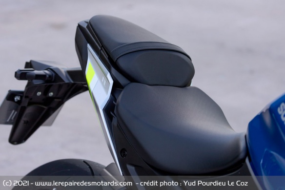 Le confort général est assez bon, notamment pour la selle sur ce type de machine