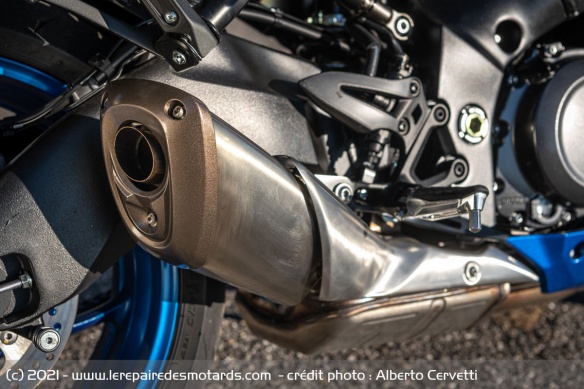 Le silencieux de la Suzuki GSX-S 1000 GT