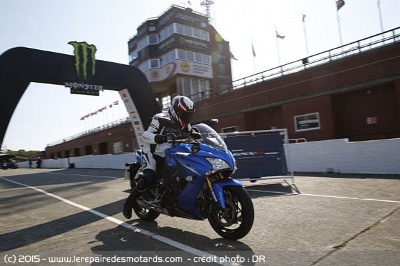 Accélération Suzuki GSX-S 1000 F