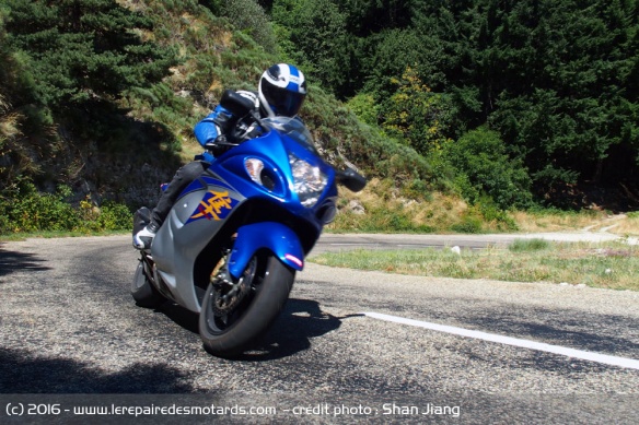 Essai Suzuki Hayabusa sur petite route