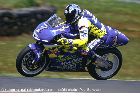 Essai de la Suzuki RGV500 XR89 de Kenny Roberts Junior