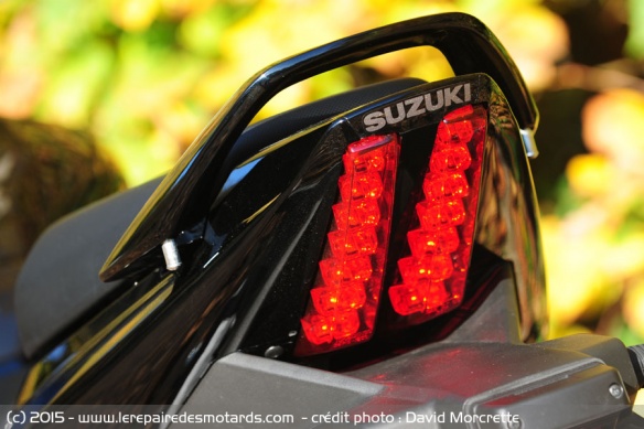 Feu arrière à LED
