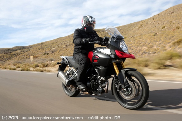 Suzuki DL VStrom 1000 sur route