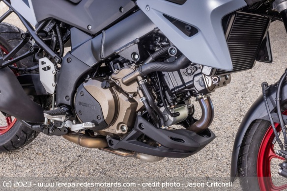 Le sabot composite de la Suzuki V-Strom 1050