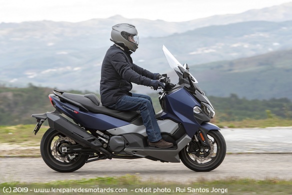 30 kW à 6750 tr/min (40,8 ch)