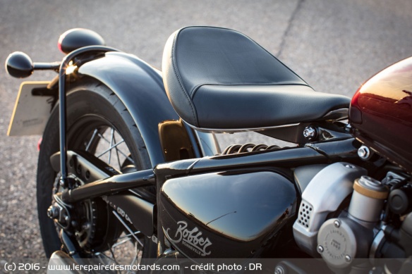 Avec sa selle monoplace, la Bobber n'est homologue que pour une personne