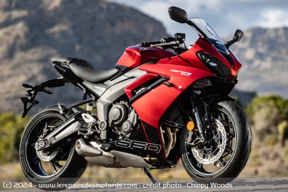 La Triumph Daytona 660 s'affiche à 9.795 euros et même 100 euros de plus dans ce coloris