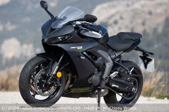 Essai de la sportive Triumph Daytona 660