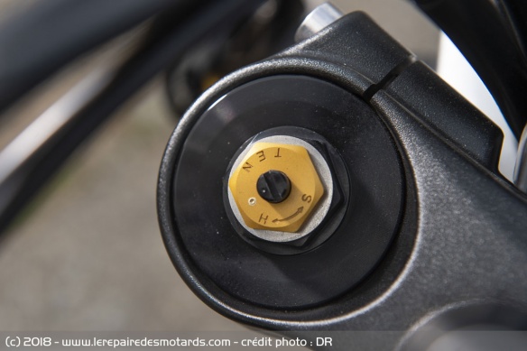 Fourche réglable de la Triumph Scrambler 1200 XE
