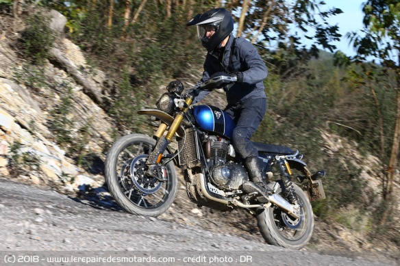La Triumph Scrambler 1200 XE en tout-terrain