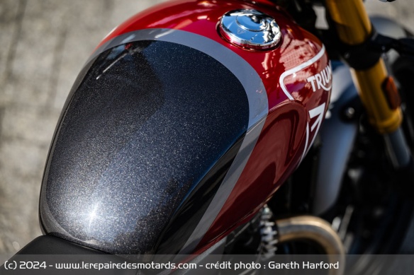 Le réservoir de la Triumph Speed 400