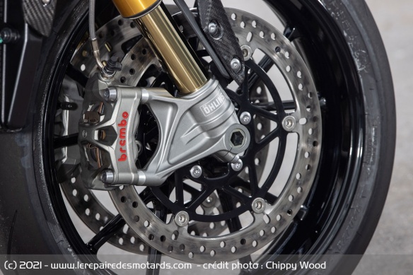 L'étrier de frein avant Brembo de la Triumph Speed Triple 1200 RR