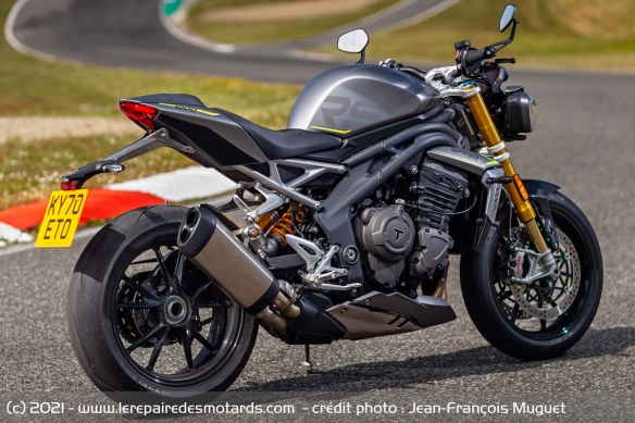 La Triumph Speed Triple 1200 RS