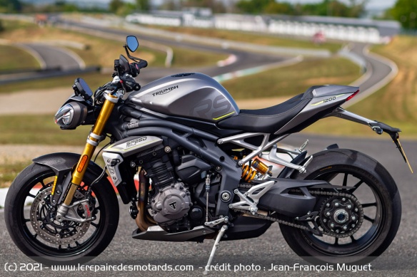 Roadster Triumph Speed Triple 1200 RS
