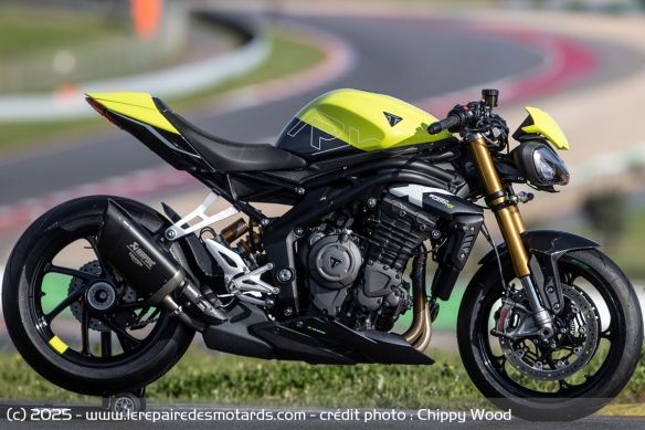 La Triumph Speed Triple 1200 RX