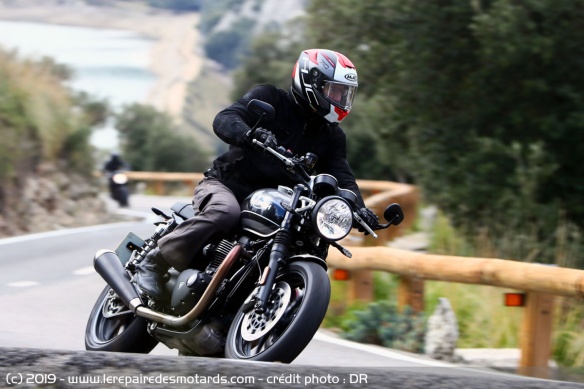 La Speed Twin sur route