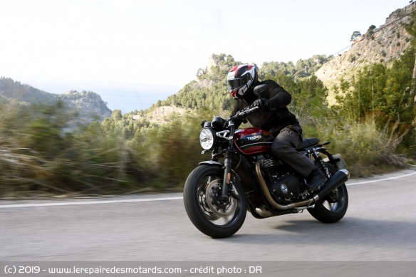 Essai de la Triumph Speed Twin sur les petites routes