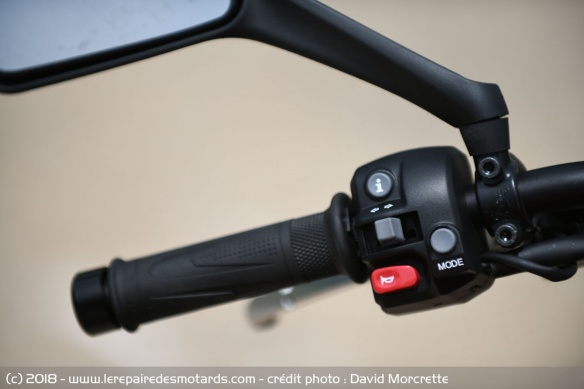 Commodos de la Triumph Street Triple S A2