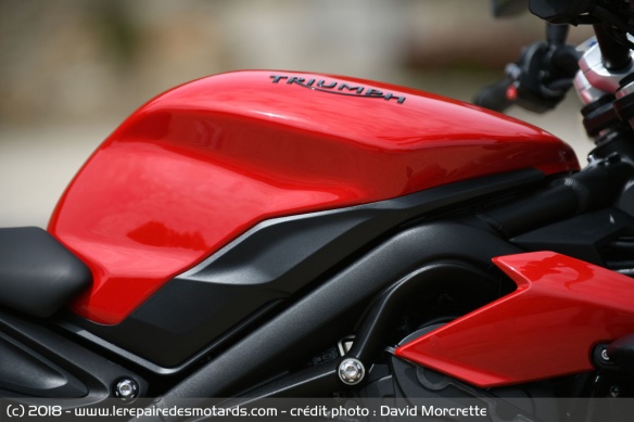 Le réservoir de la Triumph Street Triple S A2