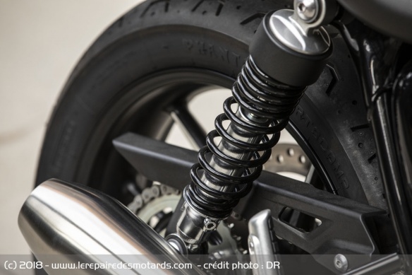 Amortisseur de la Triumph Street Twin