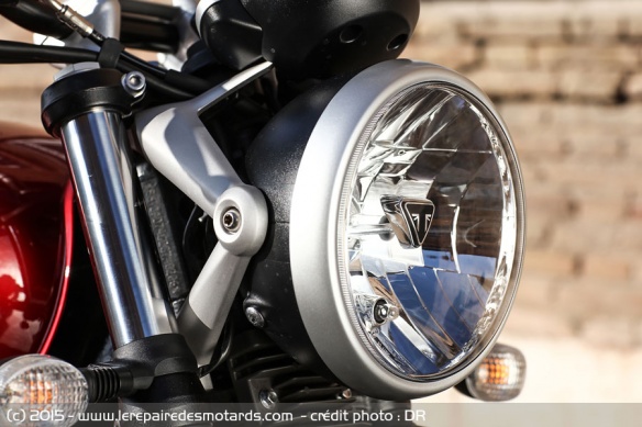 Phare Triumph Street Twin