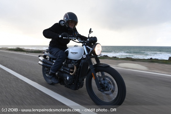 La Street Scrambler en ligne droite