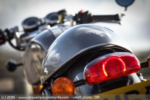 Feu arrière Triumph Thruxton 1200 R