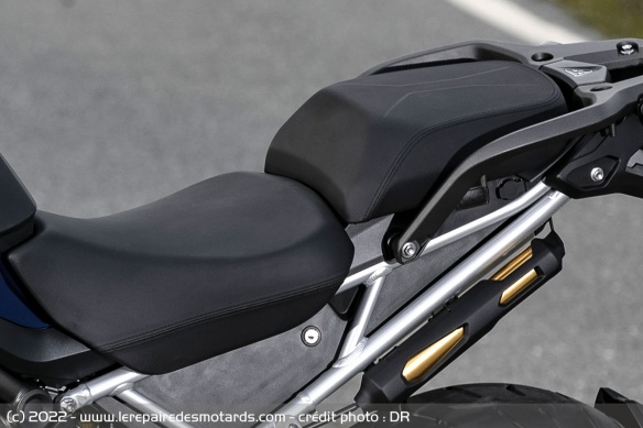 Hauteur de selle GT: 850-870mm Rally: 875-895 mm 