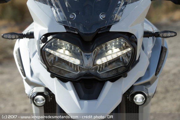Phare de la Triumph Tiger 1200 XCa