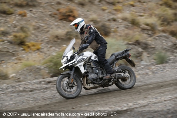 Essai Triumph Tiger 1200 XCa dans la caillasse