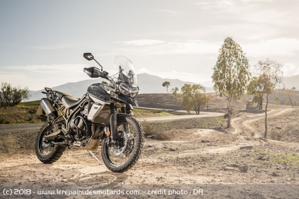 Direction les contreforts de l'Atlas pour tester le dernier trail Triumph