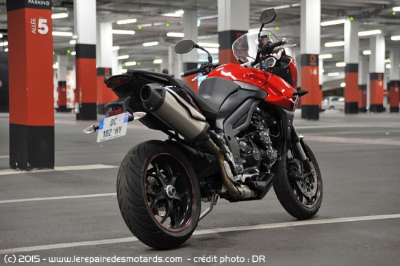 Vue arrière Triumph Tiger Sport 1050
