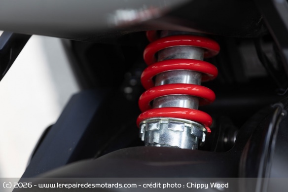 Neutre et pr&eacute;dictible, la Triumph est facile &agrave; emmener et peut aussi s'adapter &agrave; un rythme plus dynamique