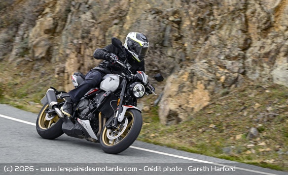 Essai moto Triumph Trident 800