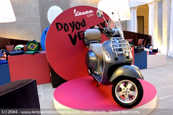 Scooter Vespa 300 GTS touring