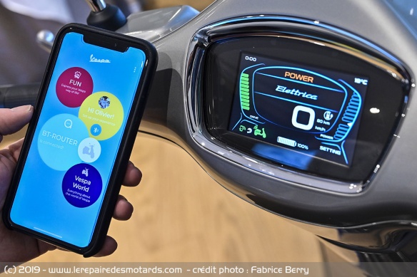 On peut accéder aux infos du scooter via l'application mobile dédiée