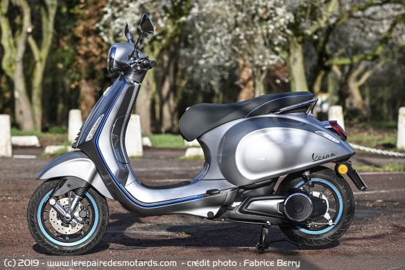 Essai scooter électrique Vespa Elettrica
