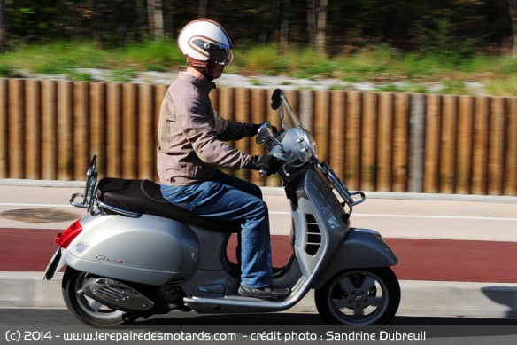 Essai scooter Vespa GTS 300